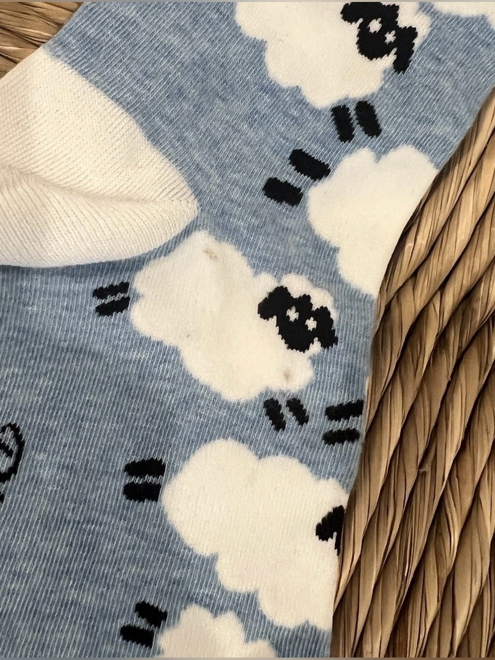 Blue Q Brand Womens Crew Socks In Loving Memory Of Sleep Size 5-10 - Picture 4 of 4